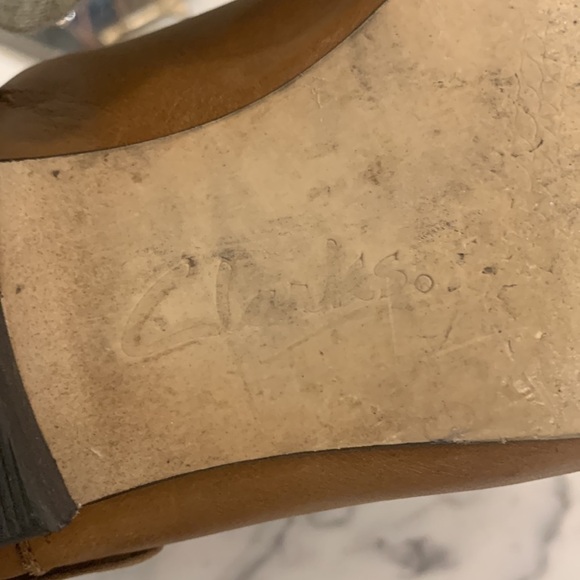 Clark’s full grain leather cognac tall boots 6.5 nice used condition - Picture 9 of 11